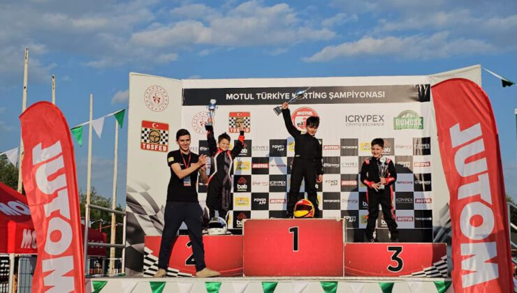 Türkiye karting yarışlarına Sakaryalı sporcular damga vurdu