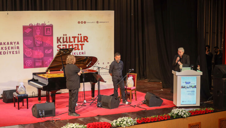 Sakarya’da kültür sanat sezonu piyanist Tuluyhan Uğurlu ile başladı