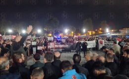İsrail’in hastane saldırısını protesto için Türkiye ayakta !