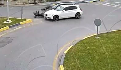 İki motosiklet ve bir bisikletlinin karıştığı ilginç kaza kamerada