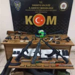 sosyal medyadan husumetlilerine silahla gozdagi veren 7 supheli yakalandi e3a1649