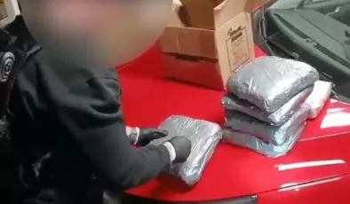 İstanbul’dan getirdikleri 13 kilo kokaini Sakarya’da polis yakaladı