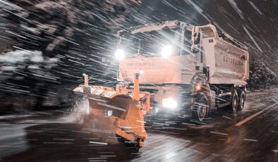 YOLBAK’ta kar teyakkuzu: 32 mahallenin yolunu ulaşıma açtı