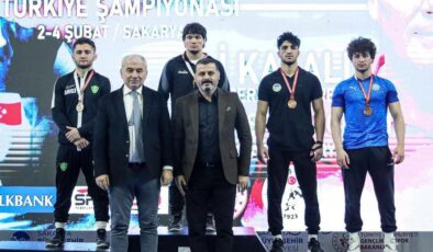 Büyükşehir güreşçileri, Türkiye şampiyonasında nefes kesti